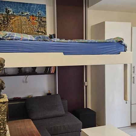Studio 22M2 A Ivry/Seine-A 200 Metres De Paris. Proche Metro 7 Екстериор снимка