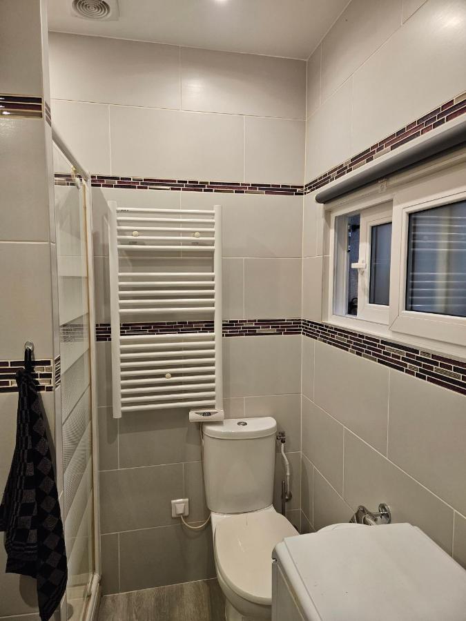 Studio 22M2 A Ivry/Seine-A 200 Metres De Paris. Proche Metro 7 Екстериор снимка